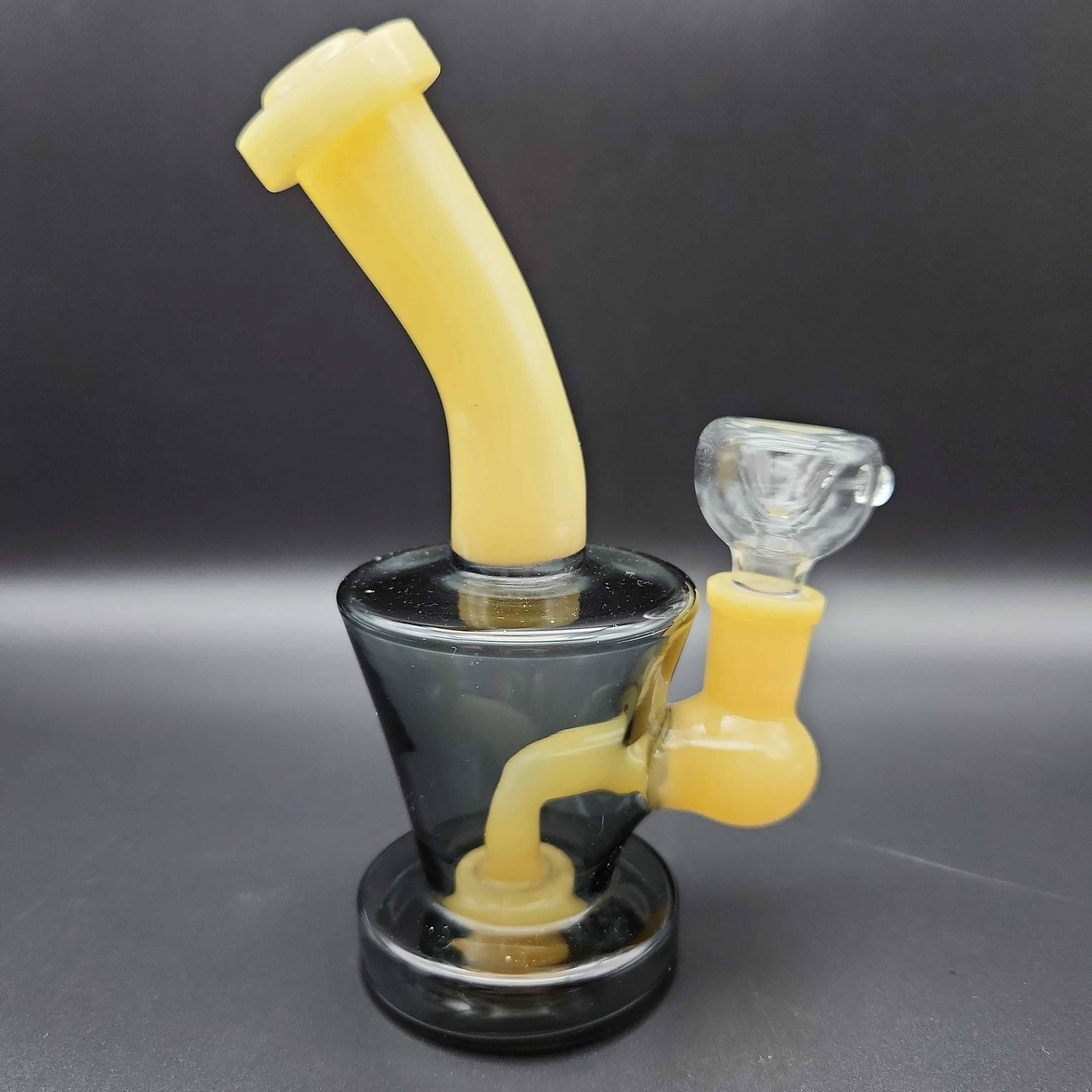 6 Grey/Yellow Mini Water Pipe