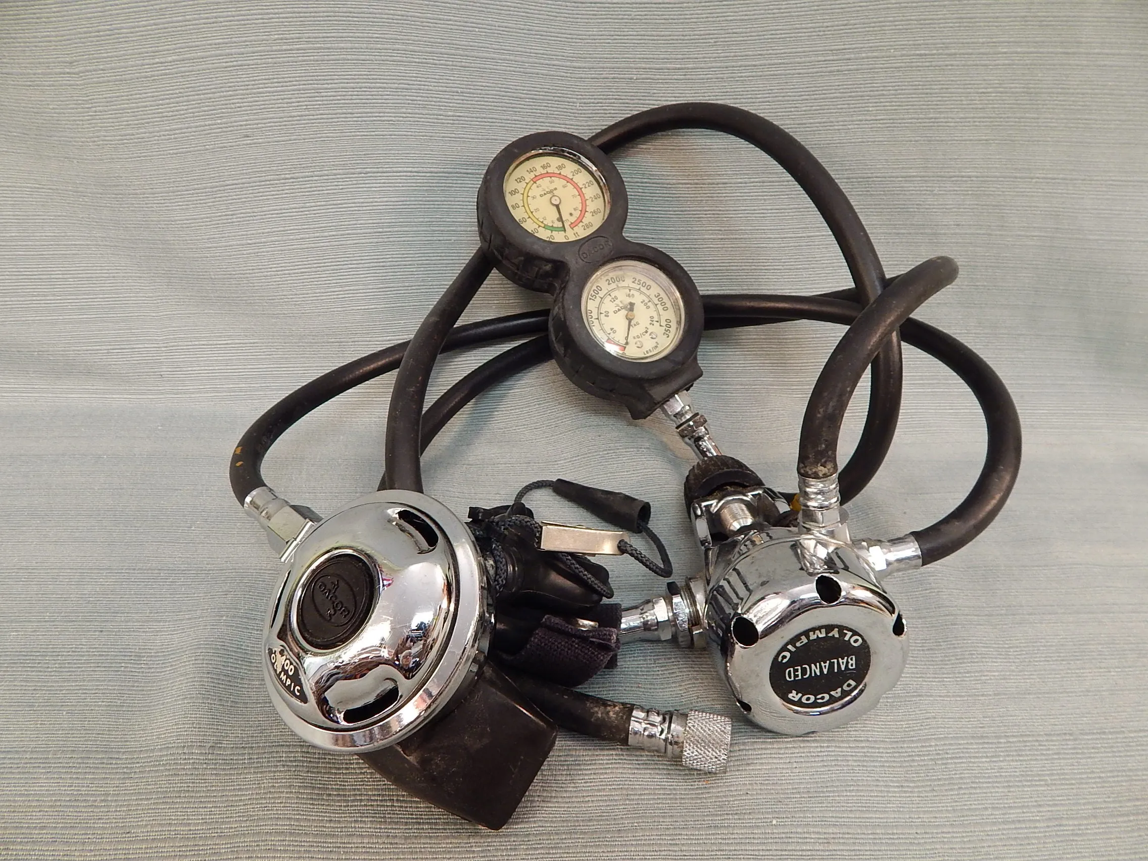 Dacor Olympic 400 Scuba Regulator Set w/Hoses and Gauges