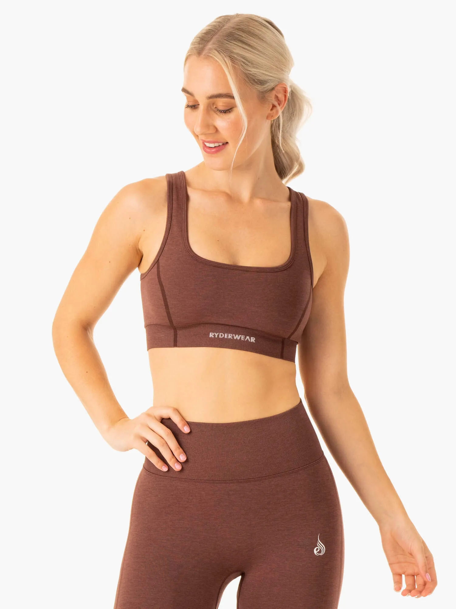 Enhance Seamless Sports Bra - Chocolate