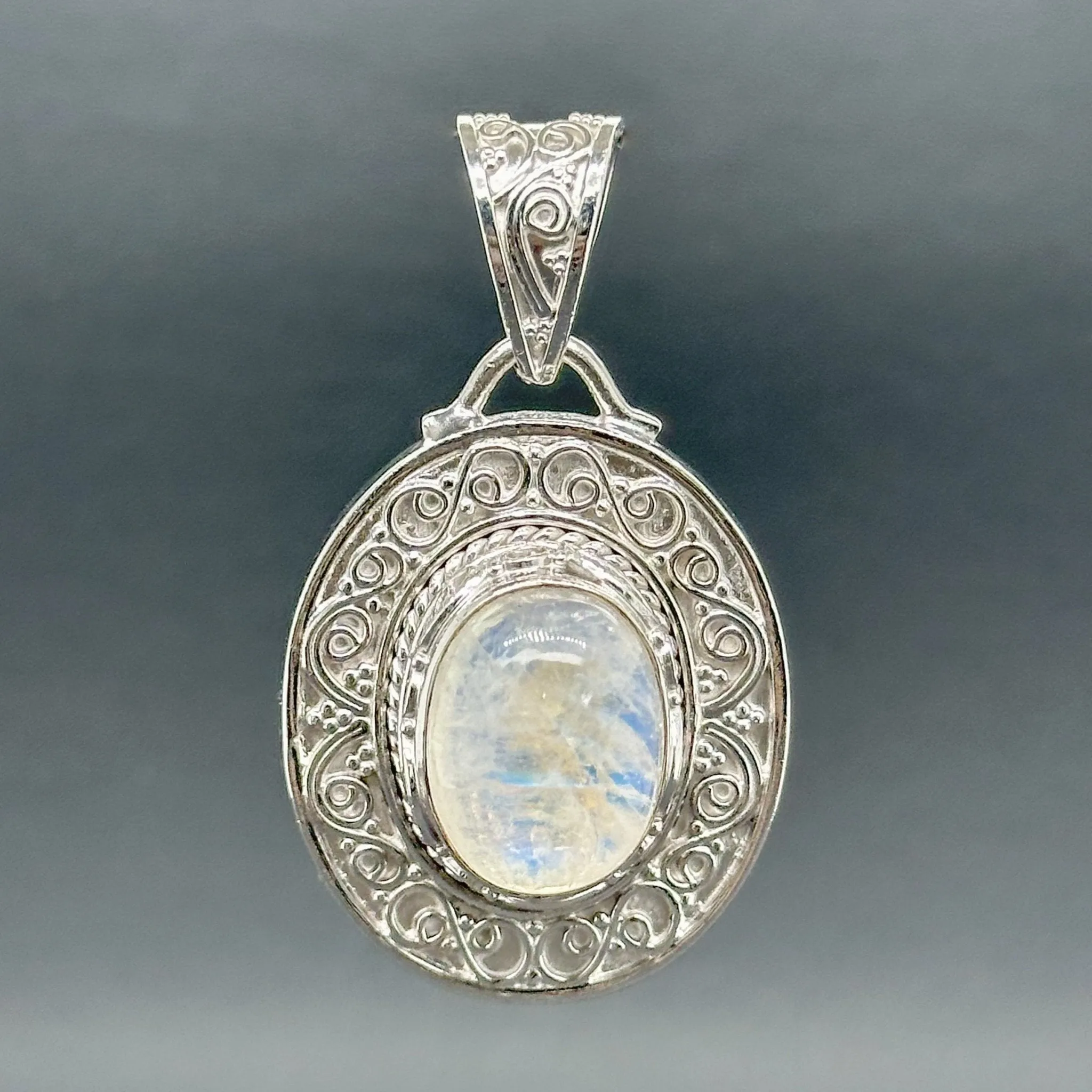 Estate SS Moonstone Pendant