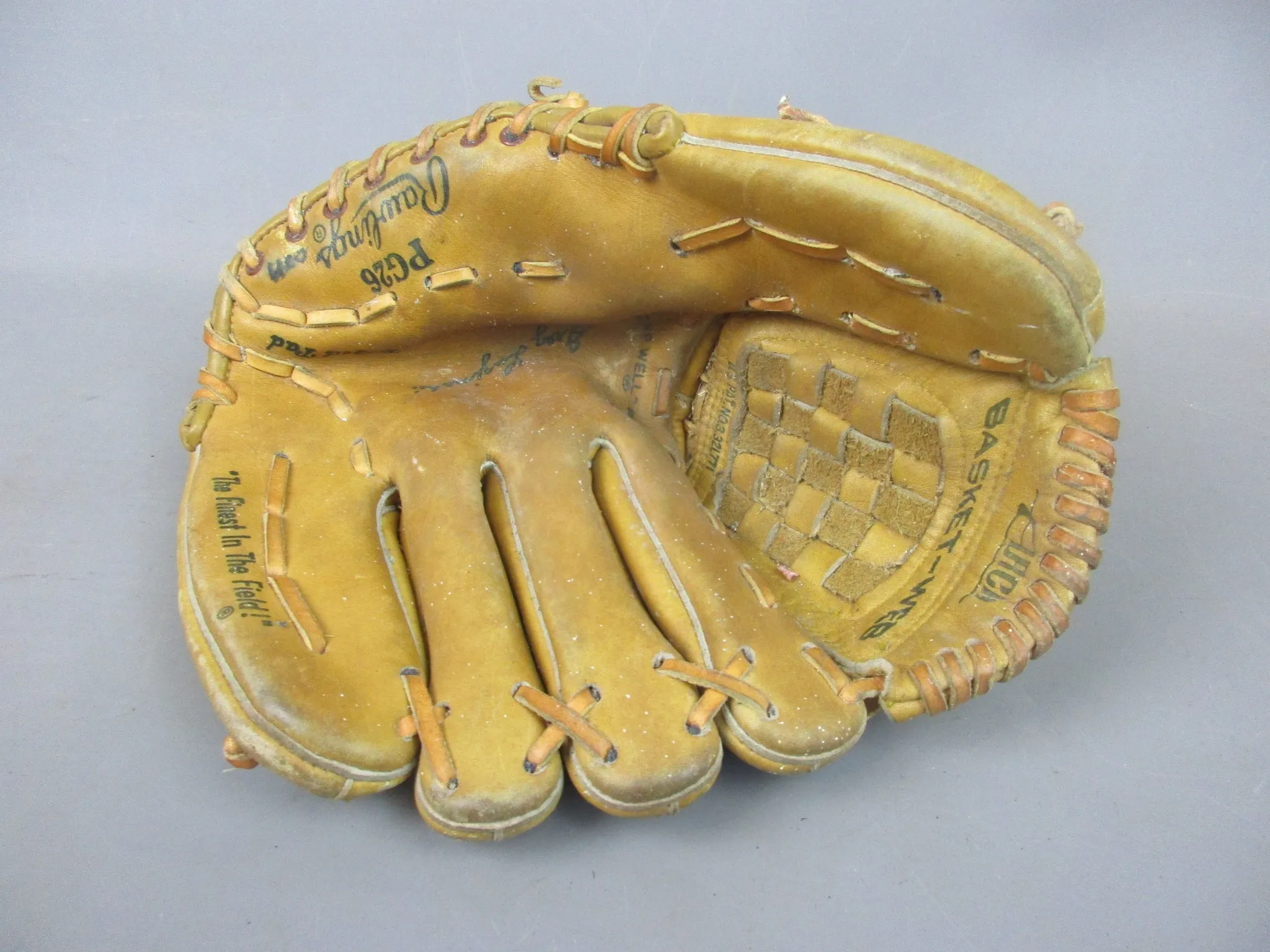 Hand Stitched Brown Leather Rawlings Baseball Glove Vintage c1970