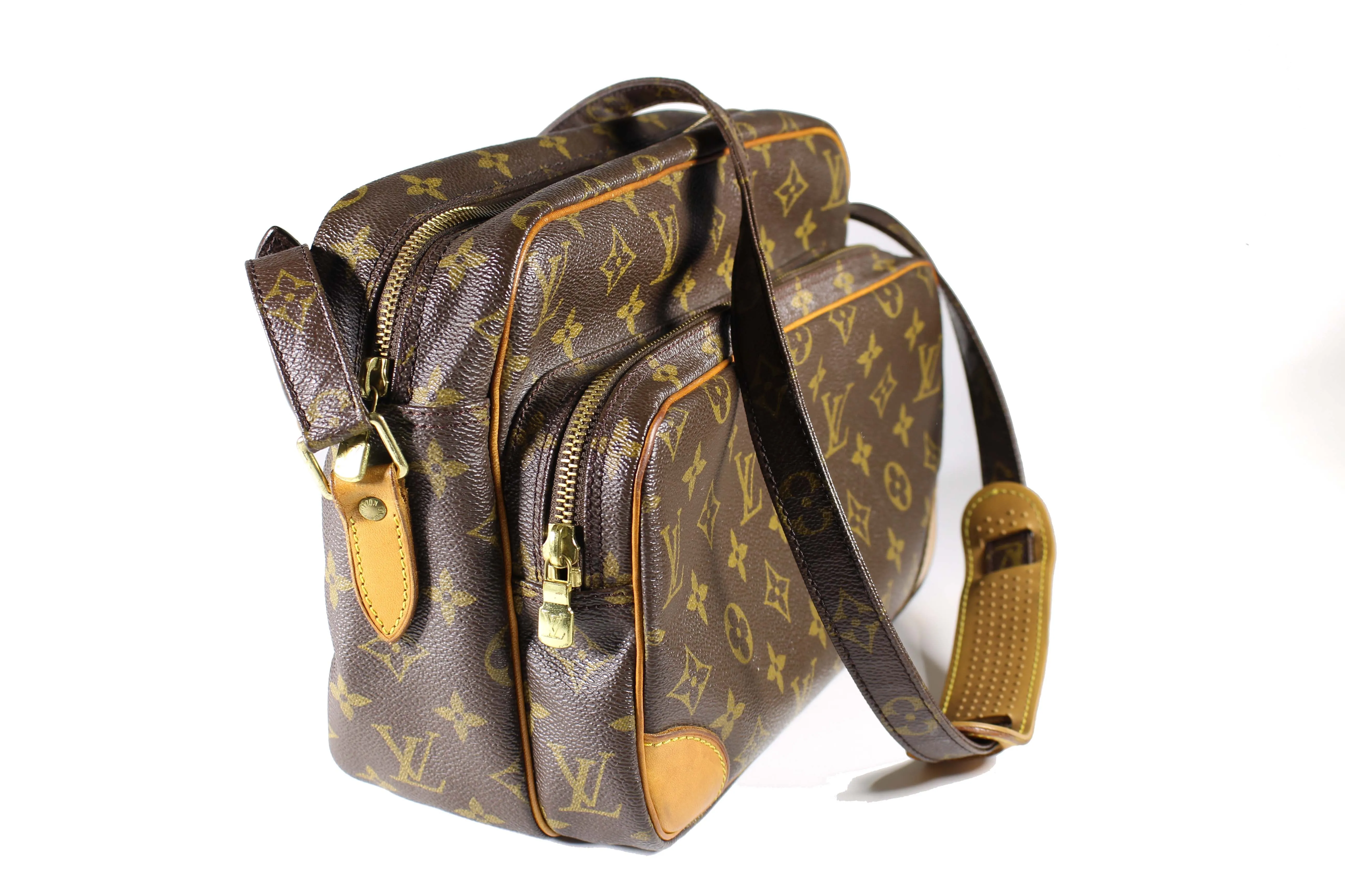 LOUIS VUITTON Nile monogram canvas bag