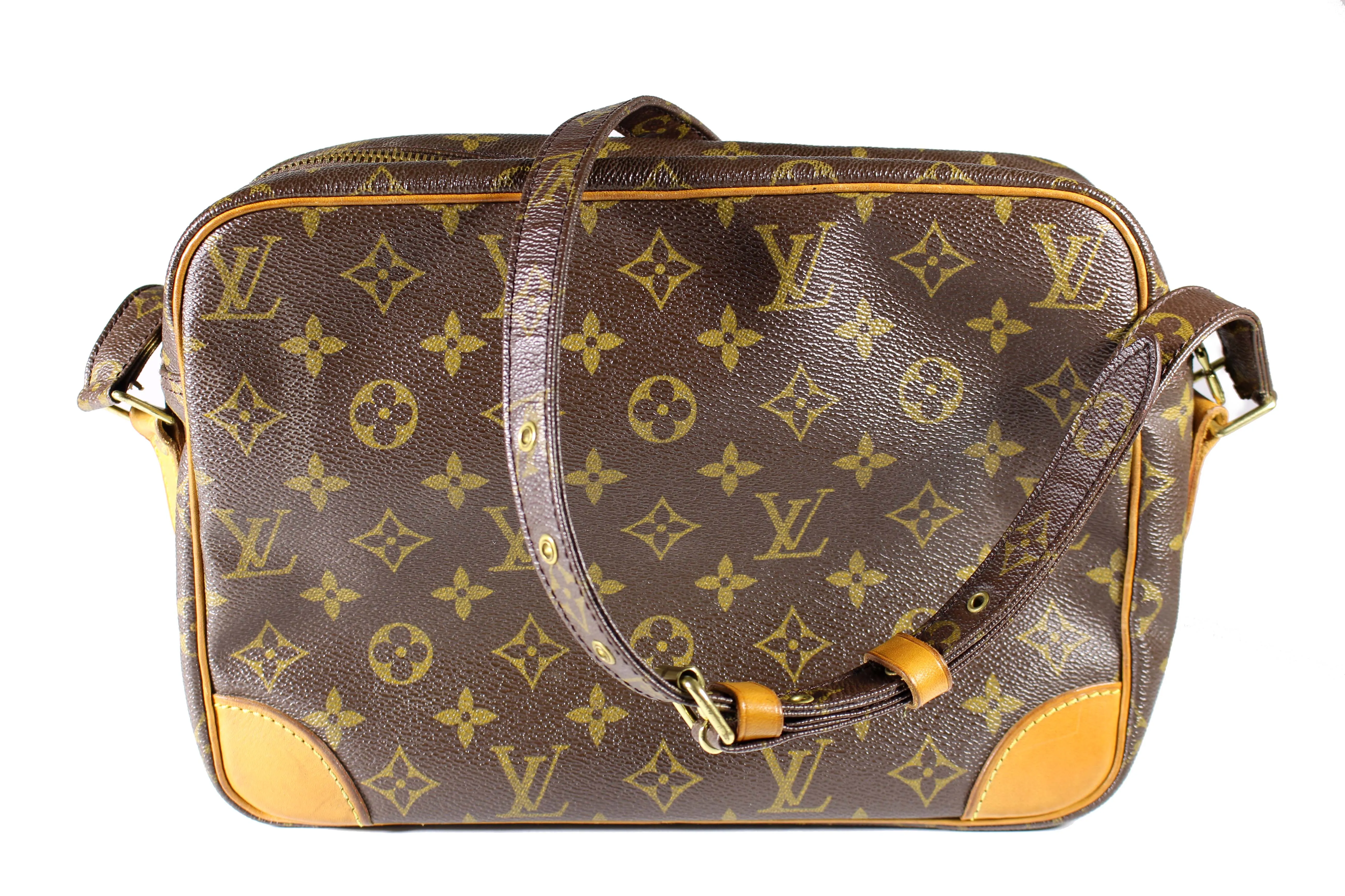 LOUIS VUITTON Nile monogram canvas bag