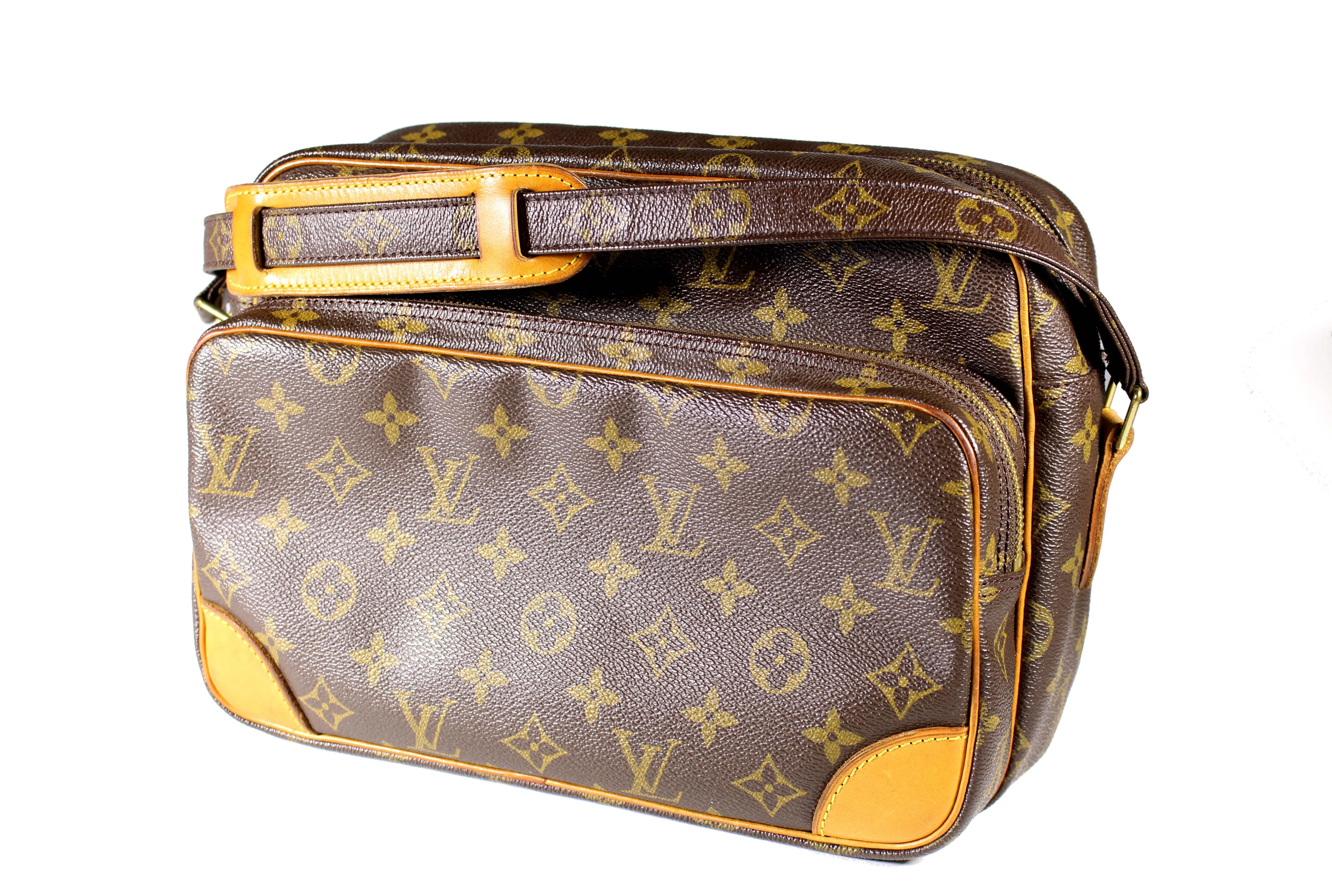 LOUIS VUITTON Nile monogram canvas bag