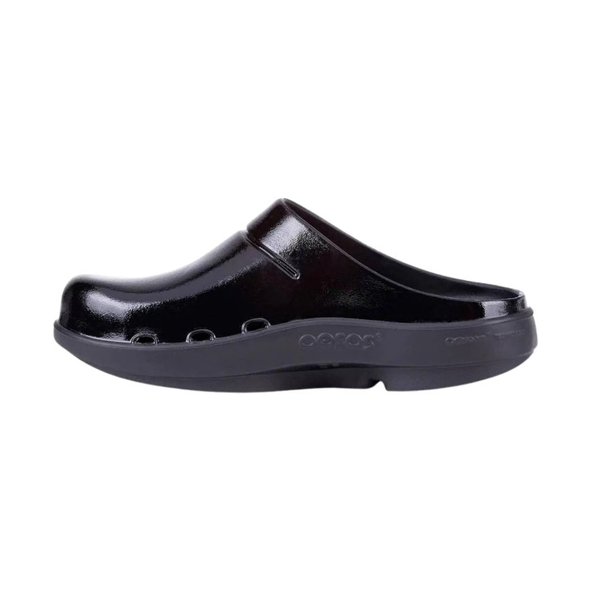 OOfos Women's OOcloog Luxe Clog - Black