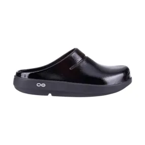 OOfos Women's OOcloog Luxe Clog - Black