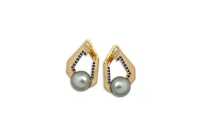 Origami Link no 5 Pearl & Blue Sapphire Earrings (Medium)