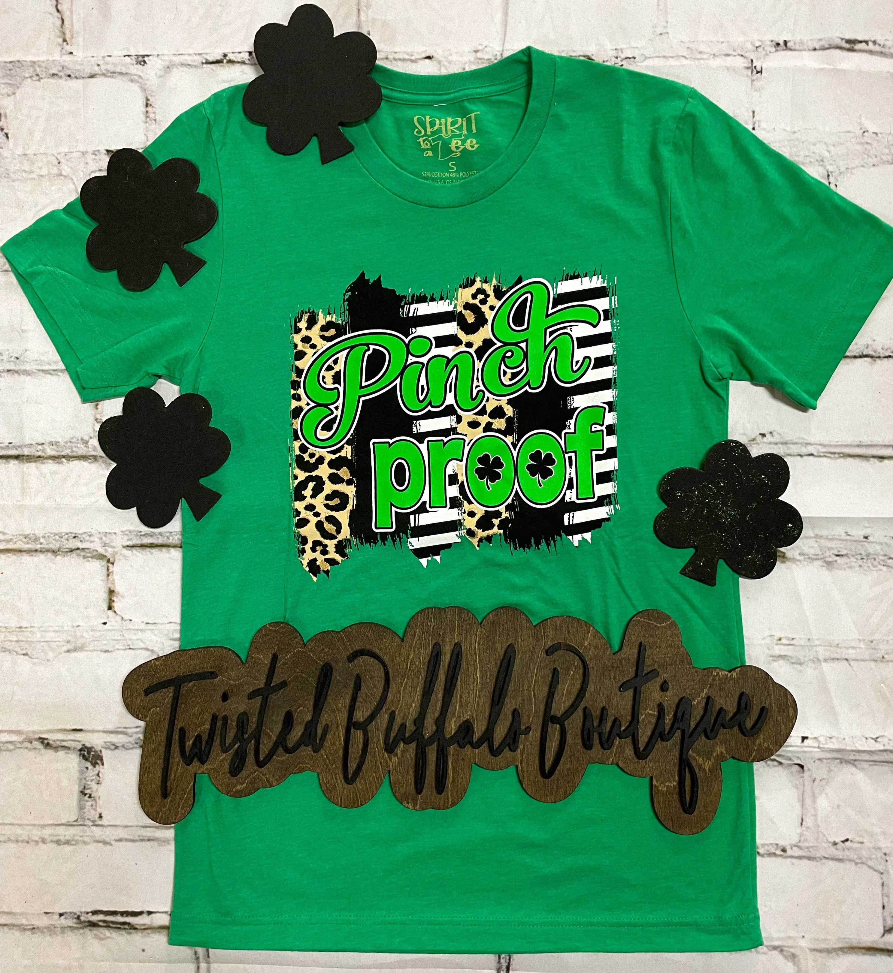 {PINCH PROOF} Leopard   Stripes Green Crew Neck Tee