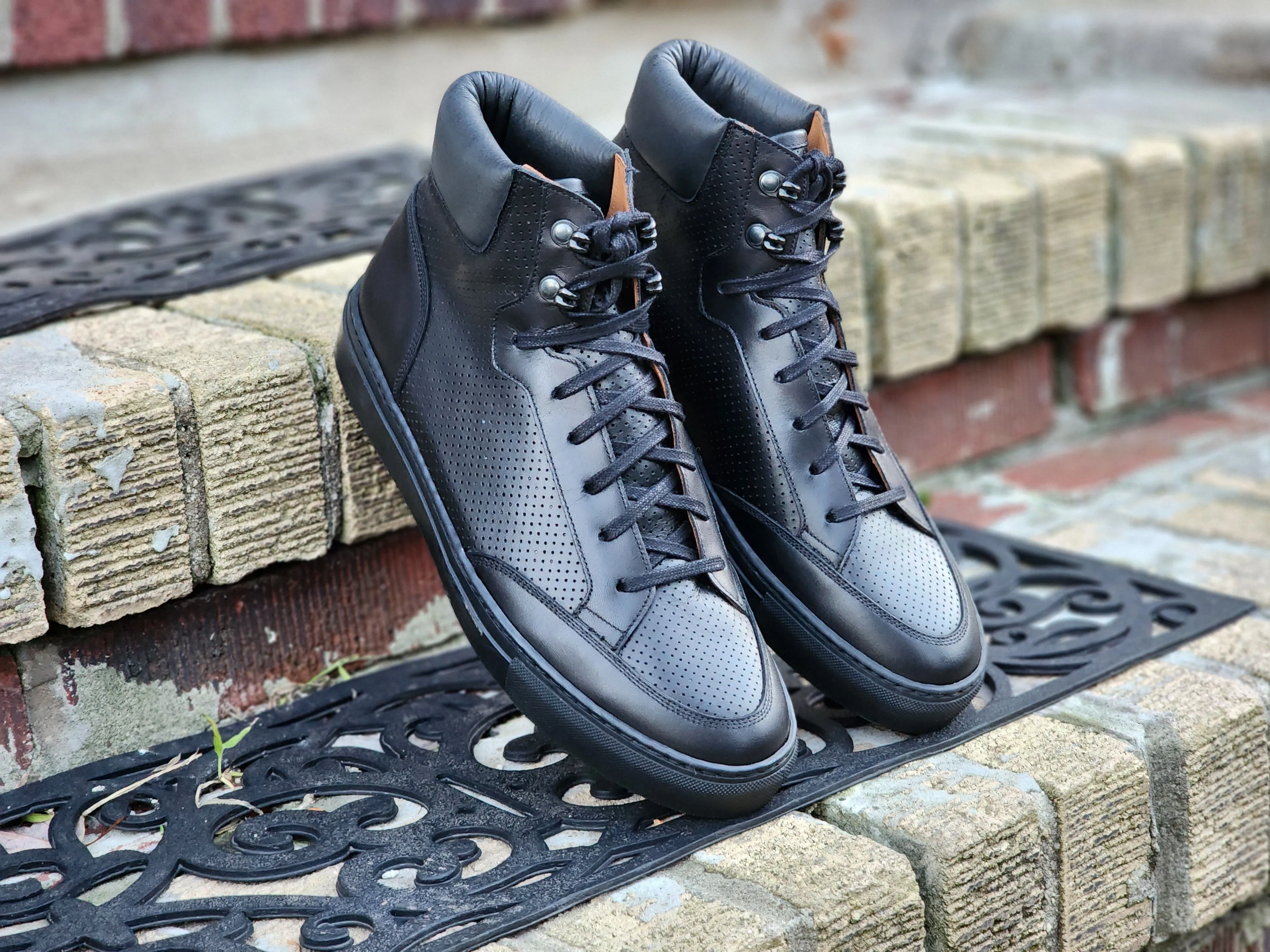 Richland - Perforated Black Calf