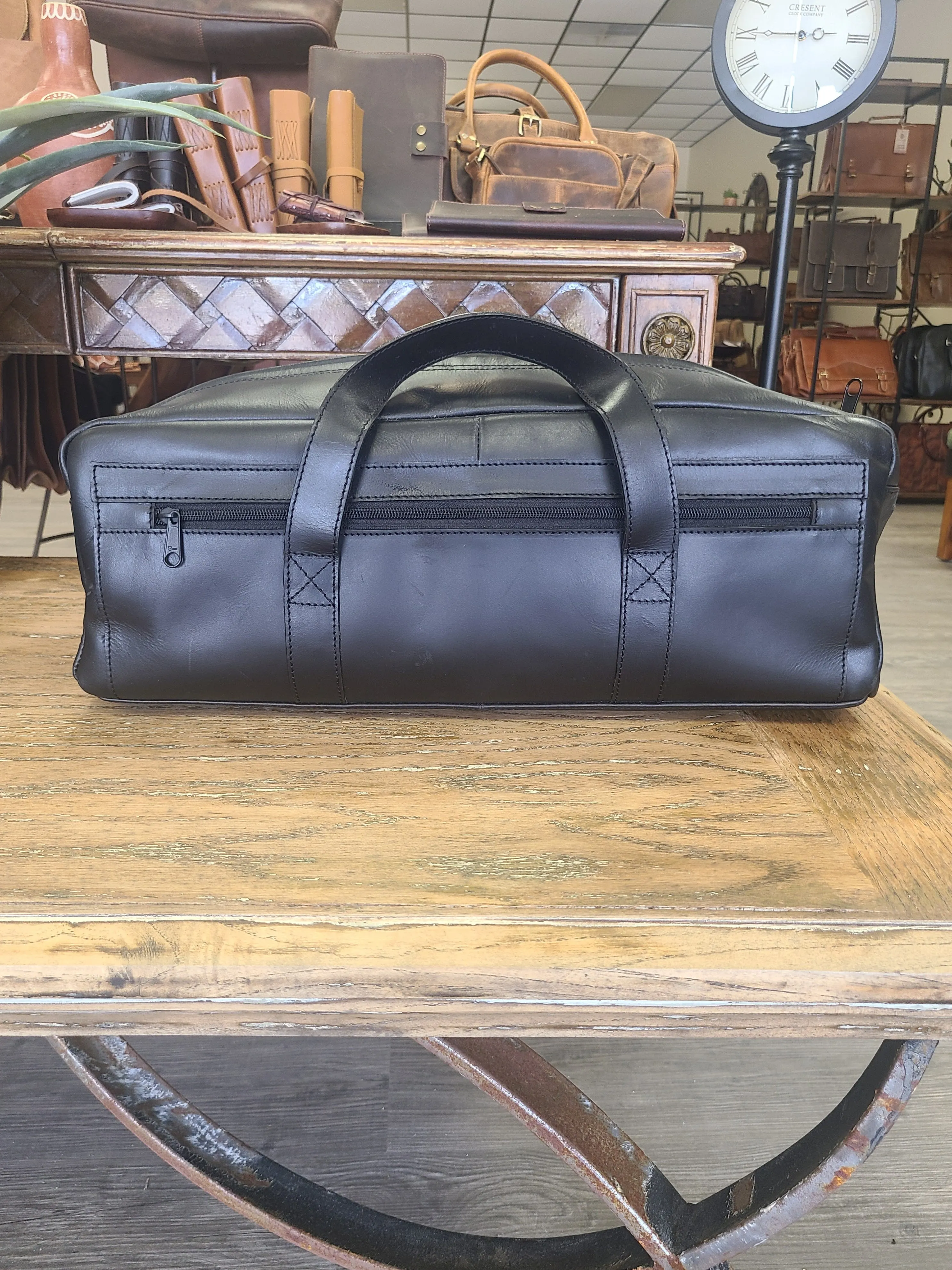 SLIM BLACK LEATHER CARRY-ON BAG