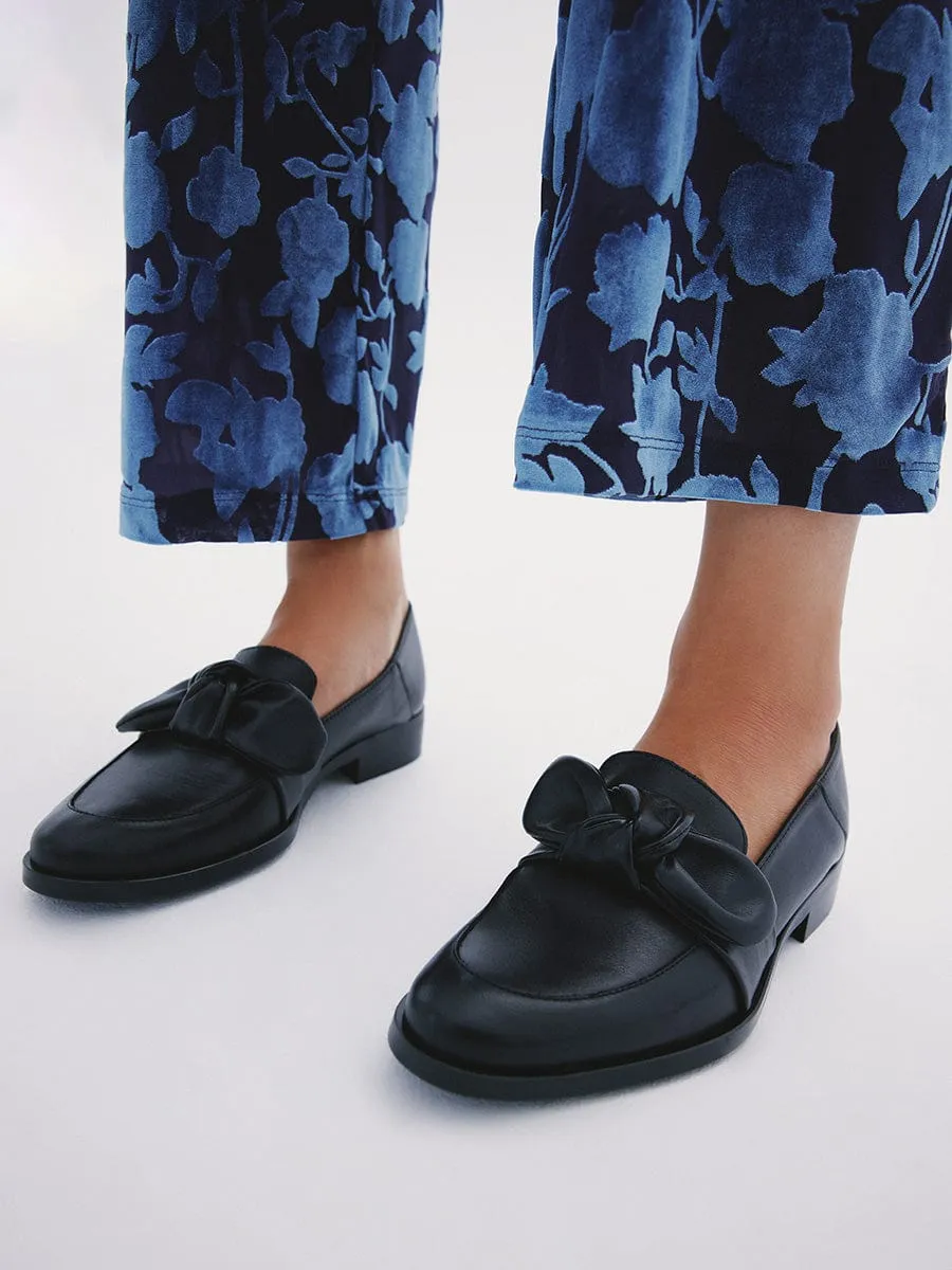 Valencia Black Leather Loafer