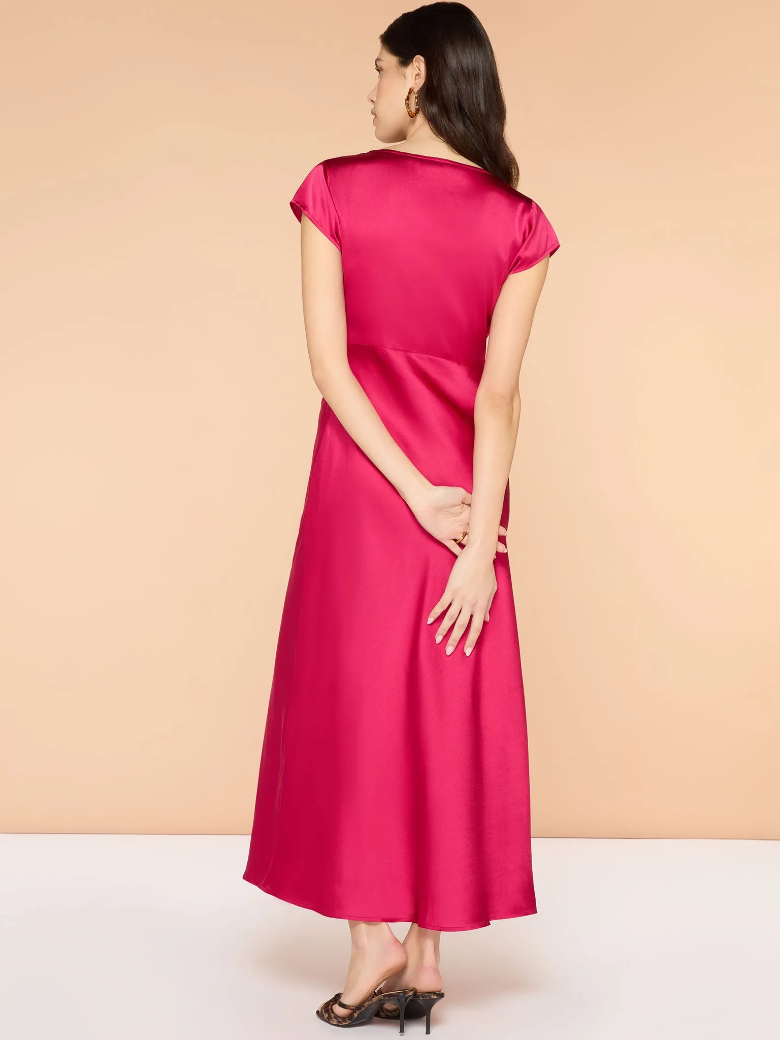 Woolf Midi Dress in Magenta